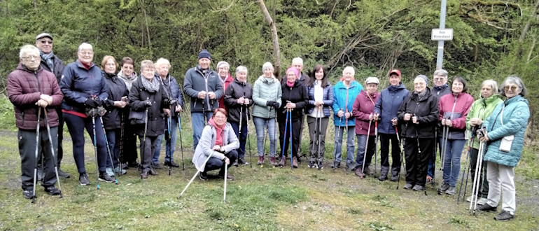 07 Nordic Walking Gruppenfoto#